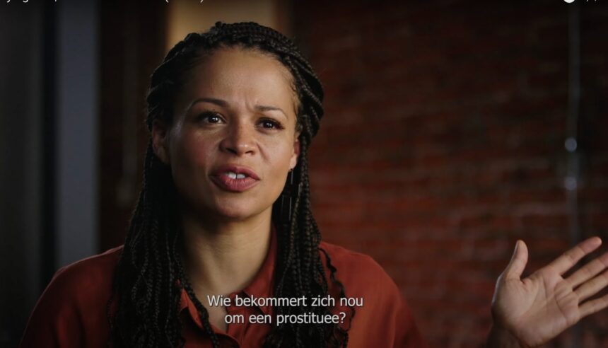 Screenshot documentaire 'Buying her' van een van de vrouwen