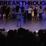 Breakthrough Conference Levende Steen Ministires voorbede moment Edgar Holder